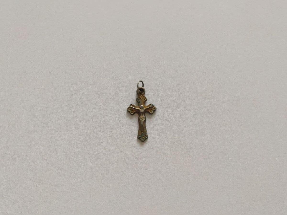 При крещении человек получает не только крестик (символ веры), но и своего личного крылатого заступника 