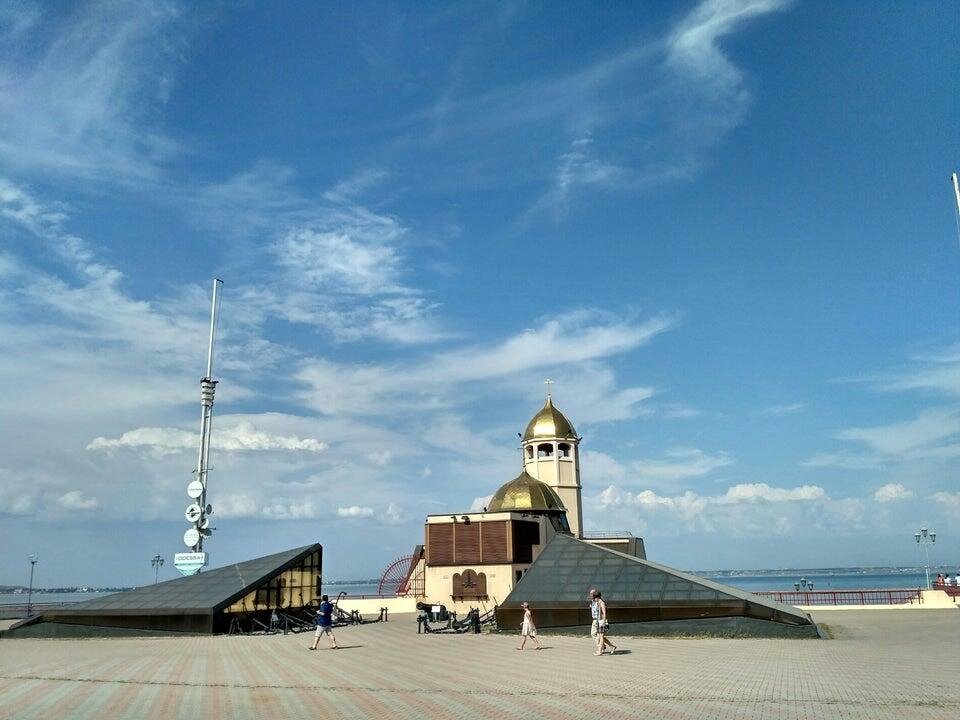 Фото с сайта: https://ru.foursquare.com/v/святониколаевский-храм--saint-nicholas-church/4fdf686be4b0027c8ae8d129?openPhotoId=5dab065e3e410500085a7cd6