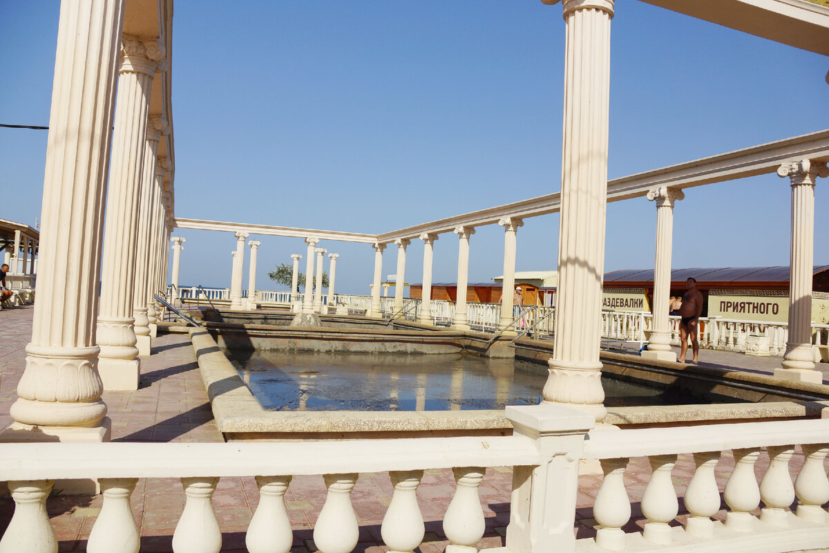 Грязевой бассейн в туристическом комплексе "Посейдон"