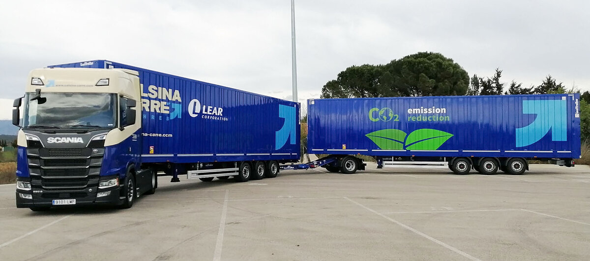 32-метровый, 70-тонный автопоезд Calsina Carré Transports & Logistics