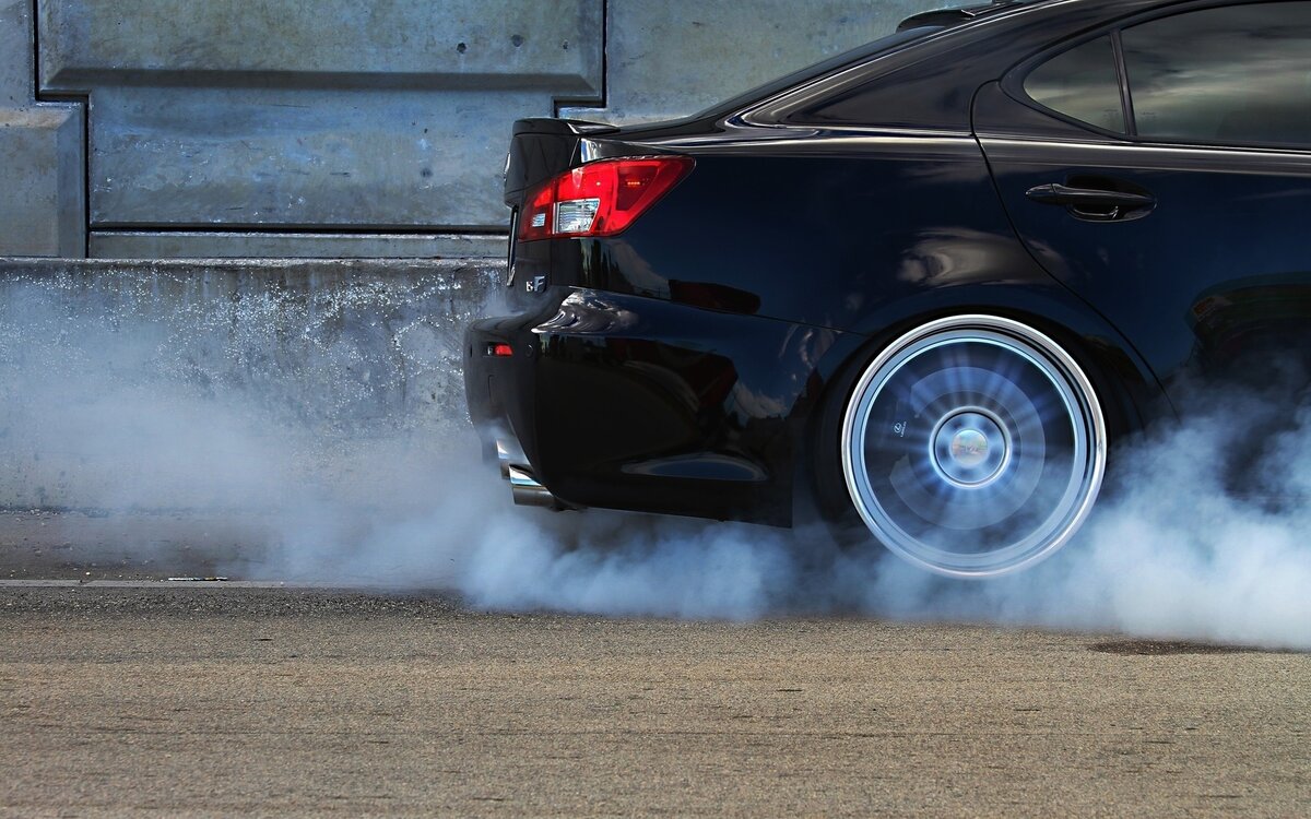 Могу себе позволить купить машину с АКПП, но до сих пор езжу на механике, 5 преимуществ МКПП которые очень важны