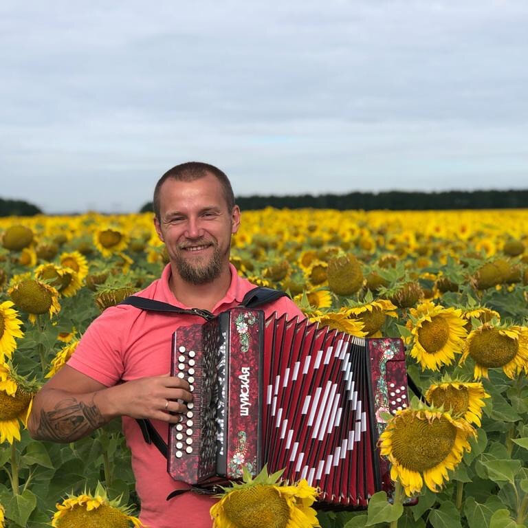 Семён Самченко музыкант, гармонист.