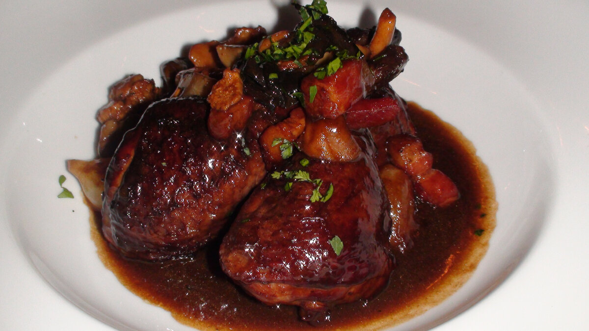 Петух в вине coq au VIN