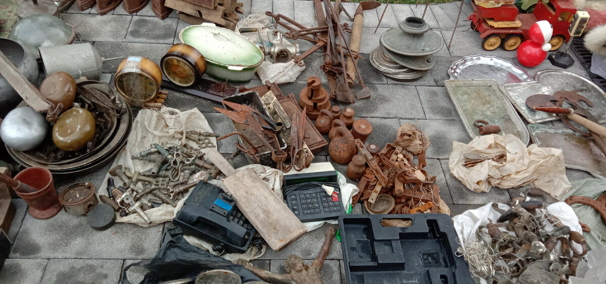 Барахолка в Н.Новгороде. Фото автора