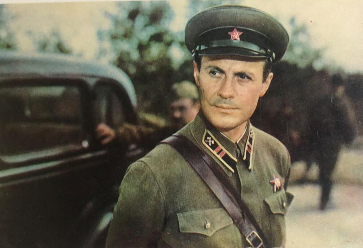 Юрий Мефодьевич Соломин