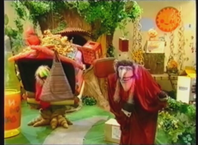 Такое вот плюшевое "Лукоморье" выходило когда-то на "России-1" и "Культуре". 