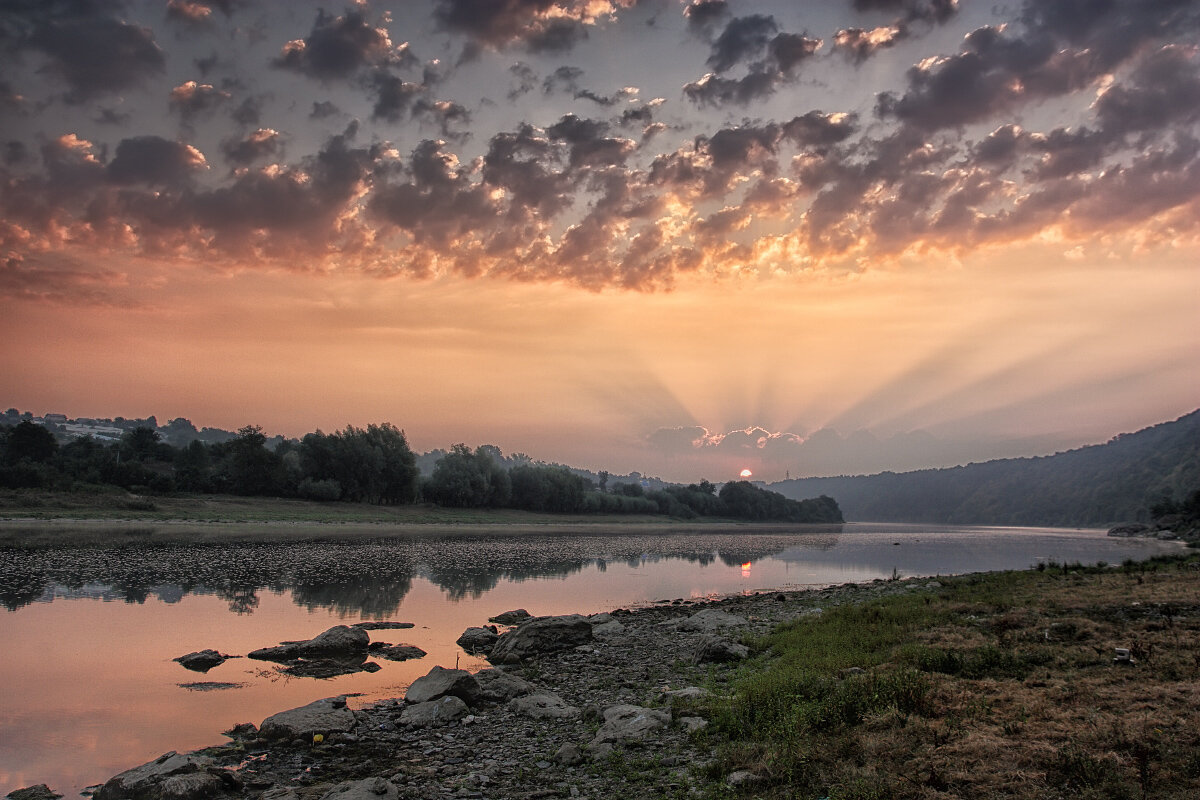 Между Приднестровьем и Молдовой.