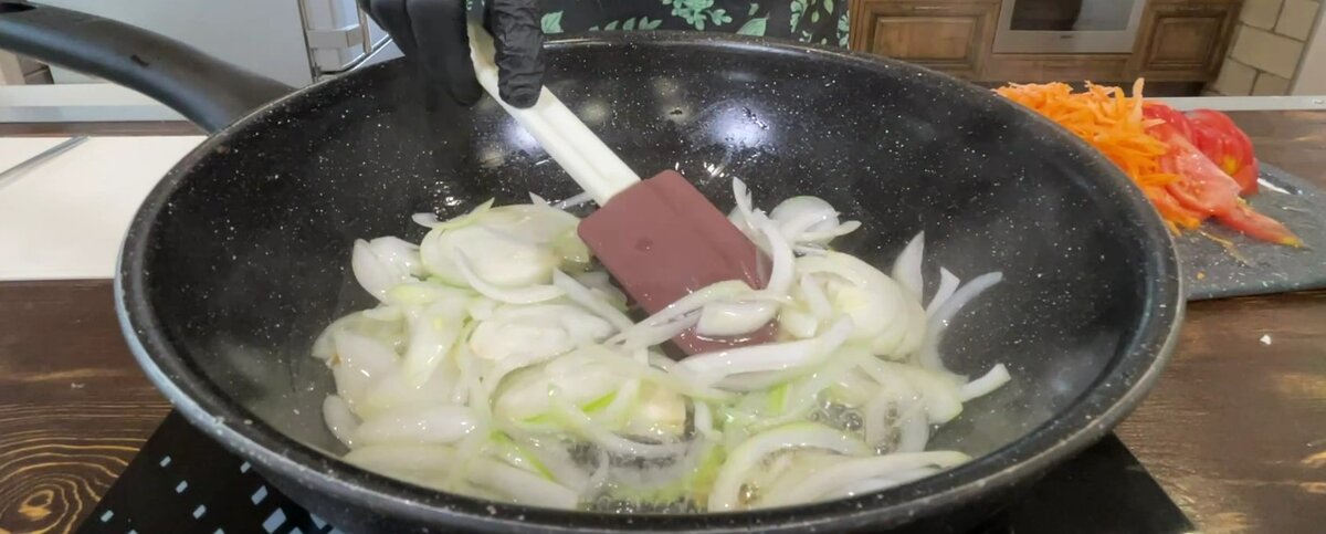Как потушить капусту с мясом правильно: рецепт приготовления