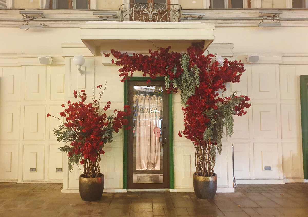 Входная дверь