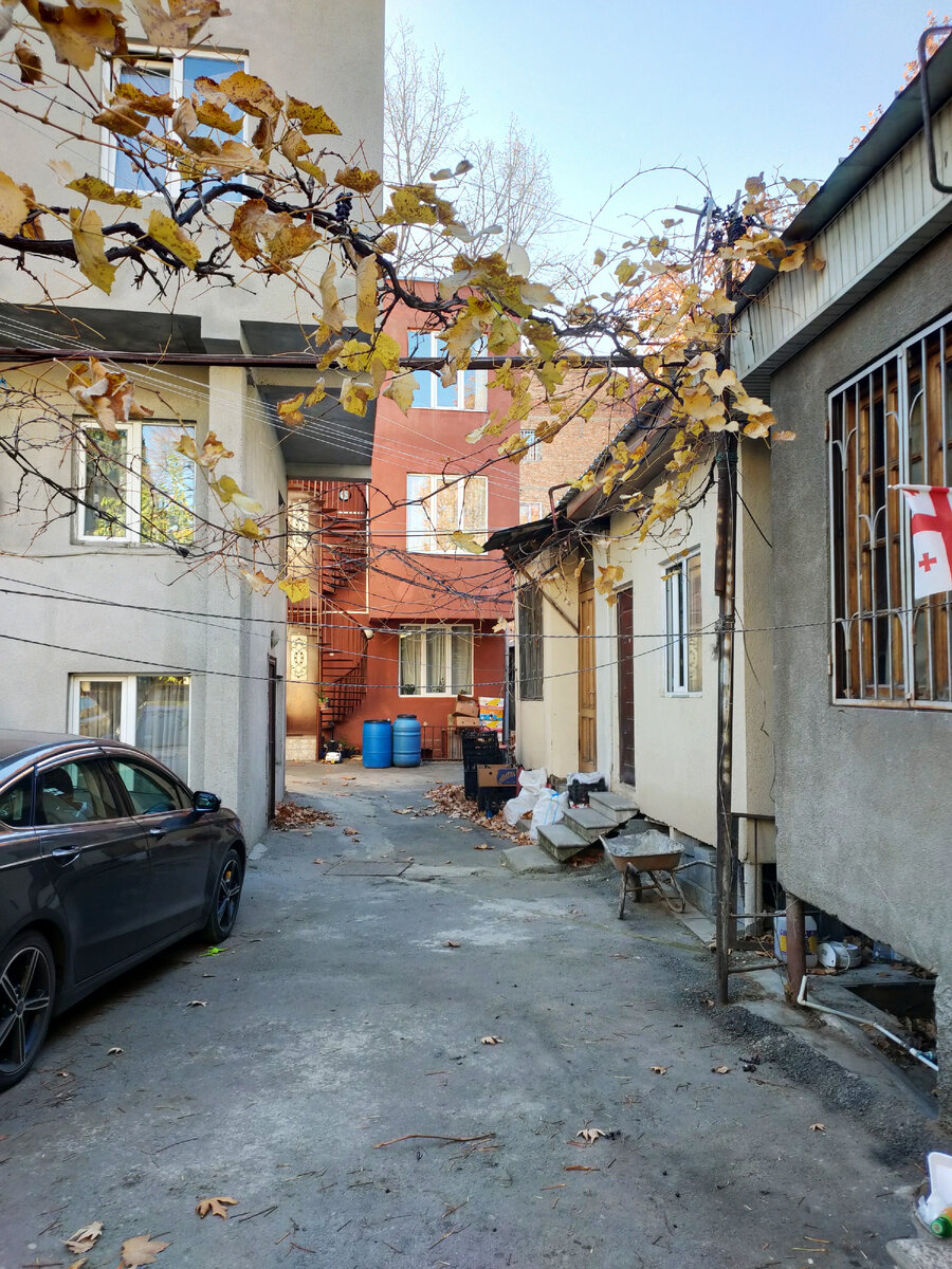 Грузия, Тбилиси. Наш «Итальянский дворик» 