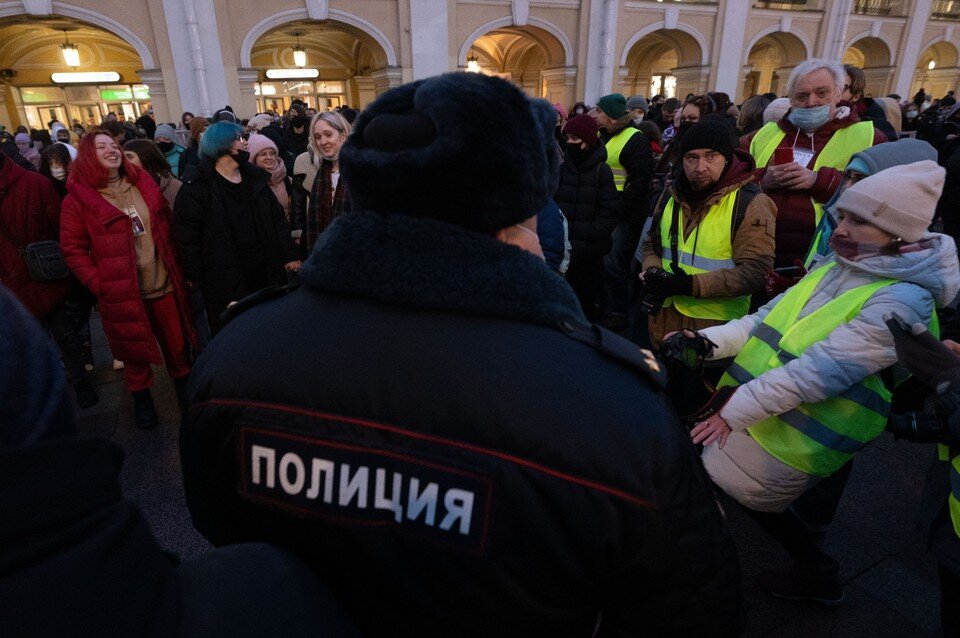     Публичные мероприятия запрещены из-за опасности распространения болезней. Юлия ПЫХАЛОВА