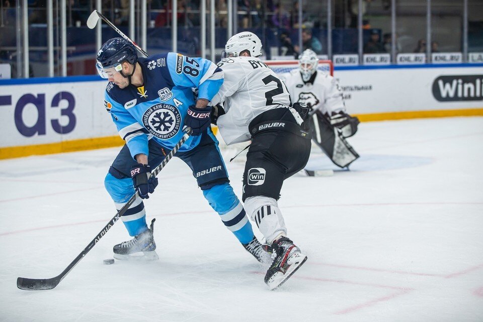     Хоккейная «Сибирь» проиграла по буллитам челябинскому «Трактору». Фото: ХК "Сибирь"