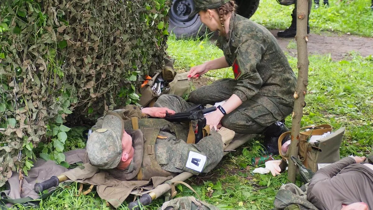     Проходящий в Ростове-на-Дону лечение раненый участник спецоперации не мог получить справку для выплат, сообщила в «ВКонтакте» уполномоченный по правам человека в Бурятии Юлия Жамбалова.