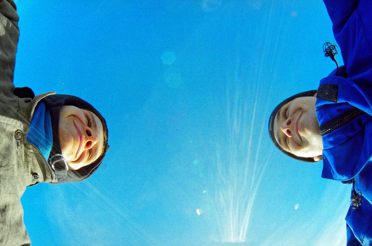 Мы очень довольны погодой.