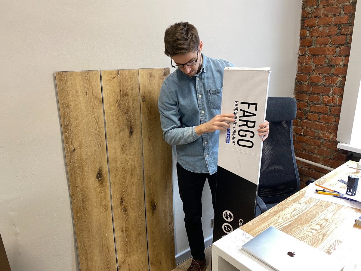 Павел Шелягин, дизайнер и автор канала Филдс.