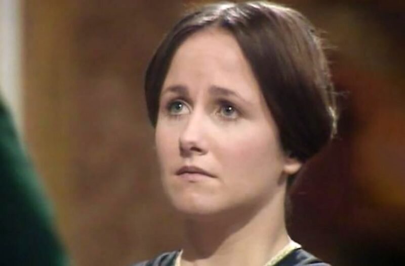 Зила Кларк в роли Джейн Эйр