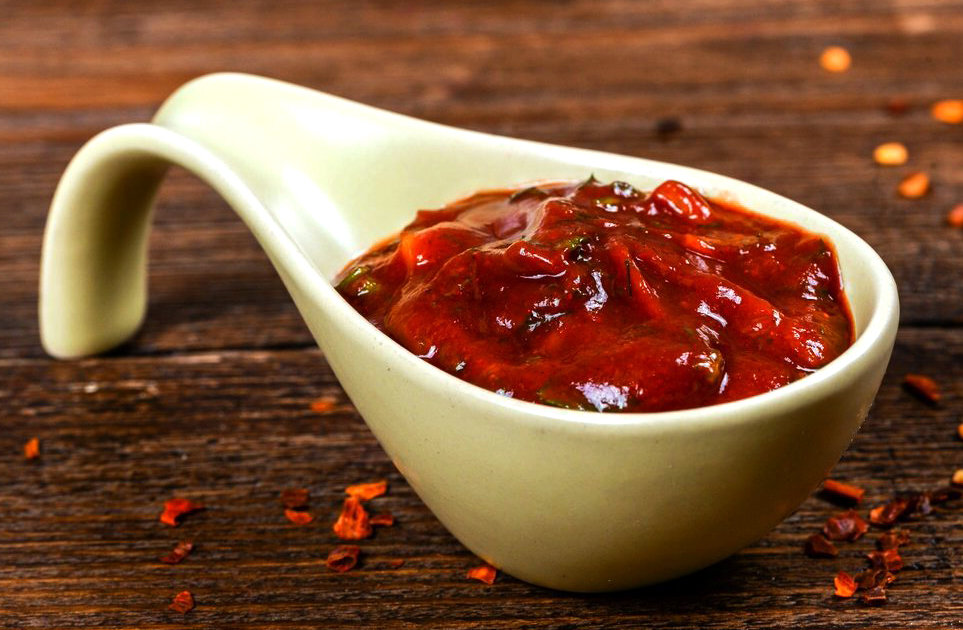 Паста в томатном соусе с базиликом