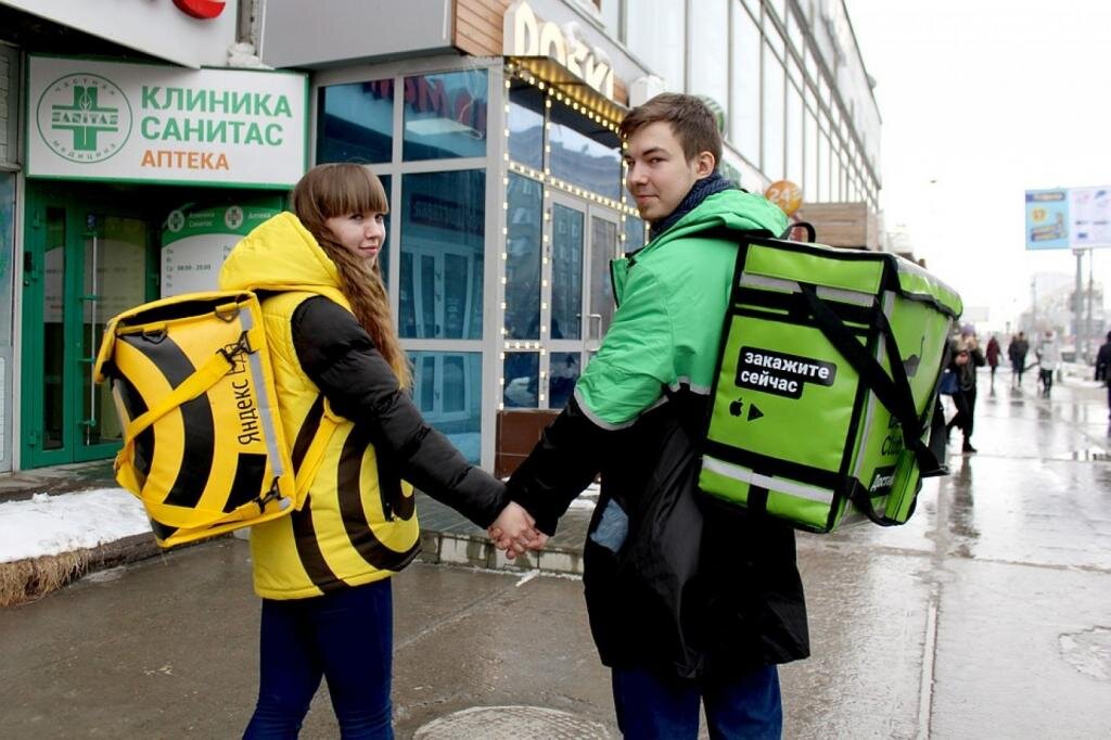 Источник фото: https://businessman.ru/news/moskovskie-vlasti-proveryat-tarifyi-slujb-dostavki-yandeks-i-delivery-club.html