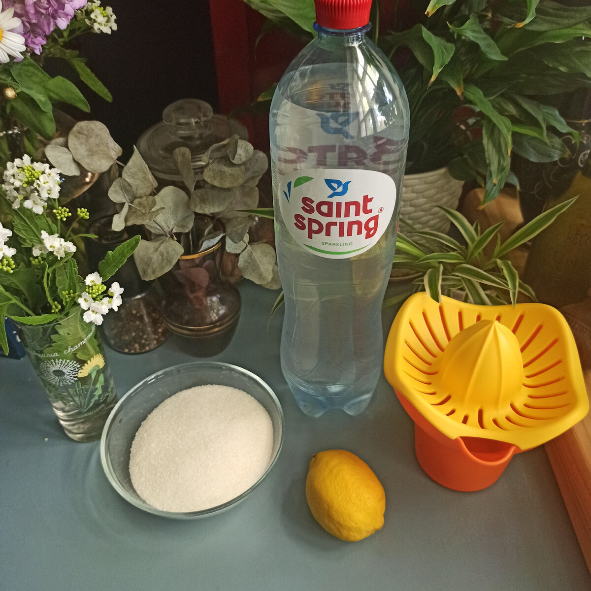 Воду нужно выбирать нейтральную по вкусу.