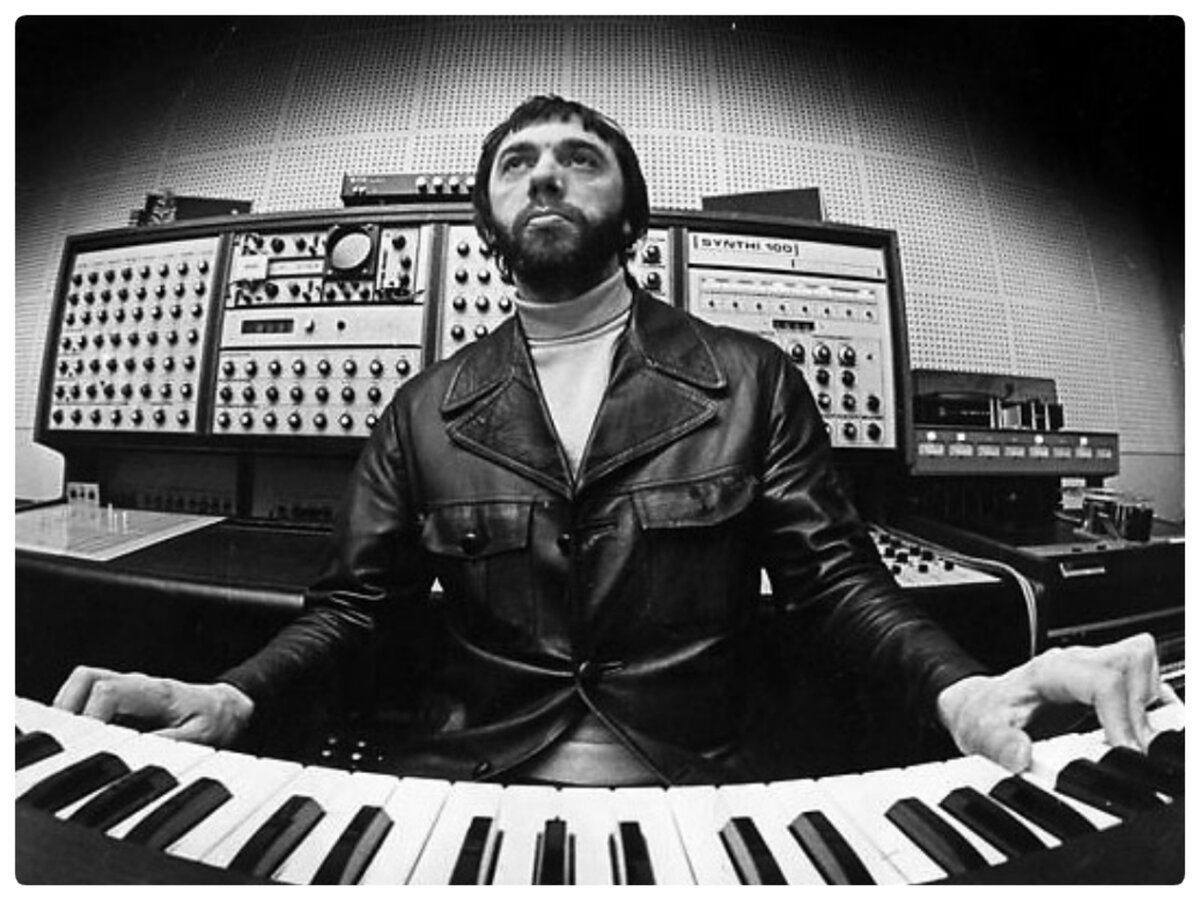 Артемьев эдуард композитор фото. Э артемьев композитор. Артемьев эдуард композитор. Композитор солярис музыка. Артемьев эдуард композитор.