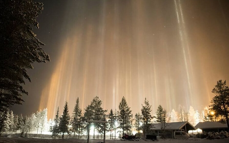 Природное явление солнечный (световой) столб.