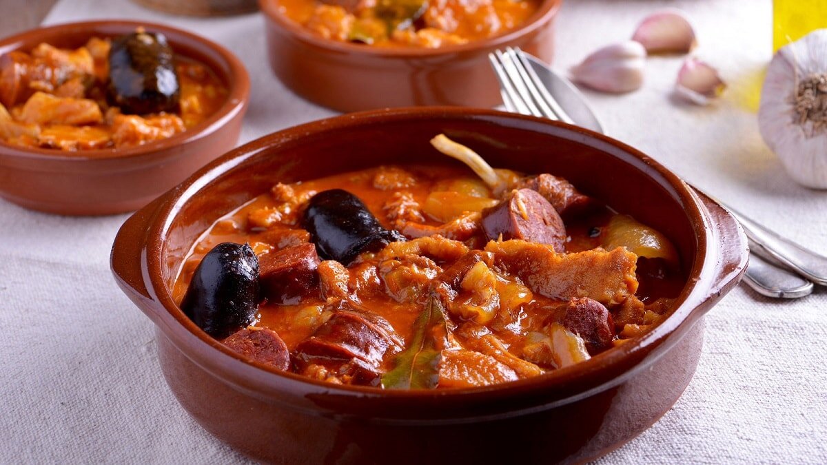 Callos местное типичное испанское блюдо.