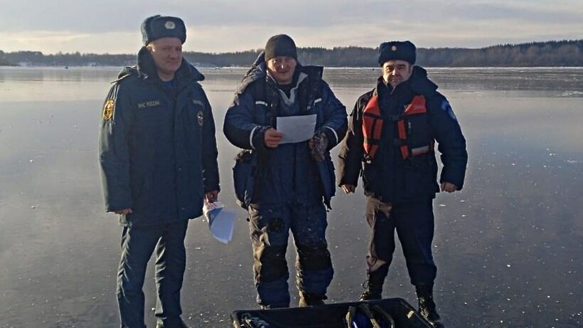    Профилактическая беседа с рыбаками на Можайском водохранилище © Telegram-канал «ГКУ МО «Мособлпожспас»