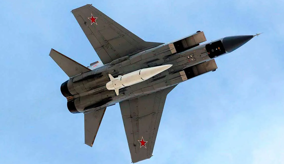 МиГ-31 и "Кинжал"