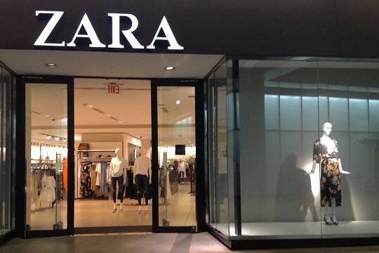    Иностранцев возмутила реклама Zara с отсылкой к России