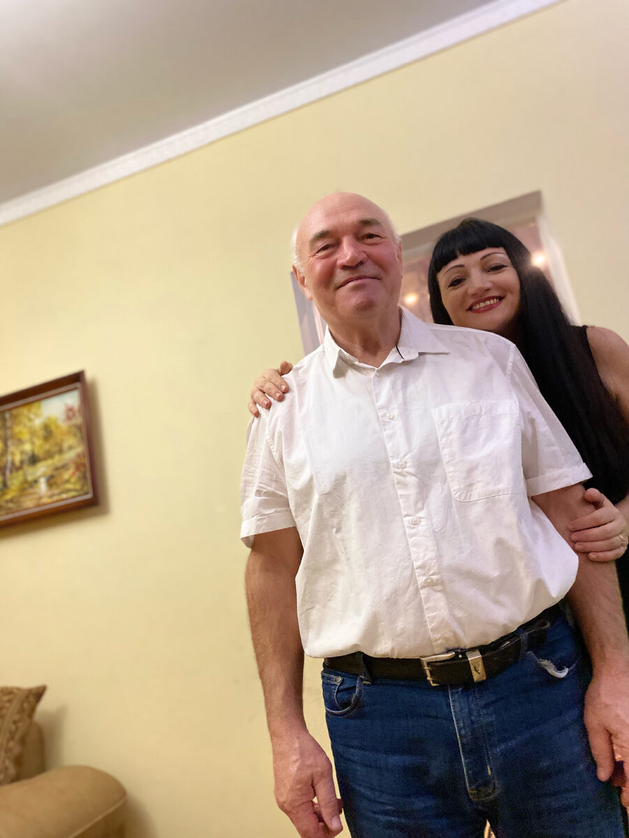 Валюша фотографирует