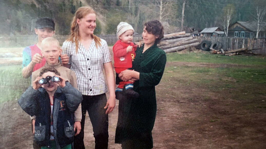 Анна с дочерями от второго брака