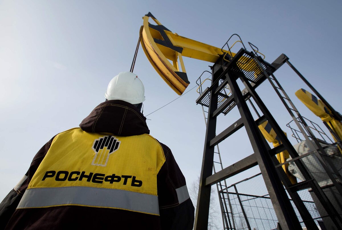 "Роснефть" состоит из отобранных у олигархов предприятий "Юкос", "Сибнефть", "Башнефть"