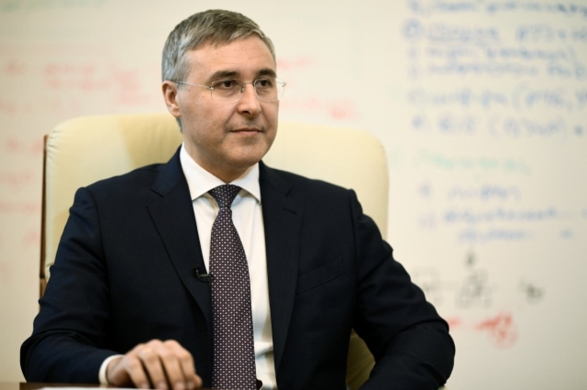    Фальков прокомментировал ситуацию с написанным нейросетью дипломом РГГУ