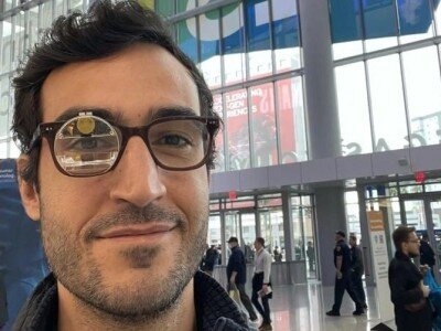    Монокль Brilliant Monocle превращает обычные очки в умные
