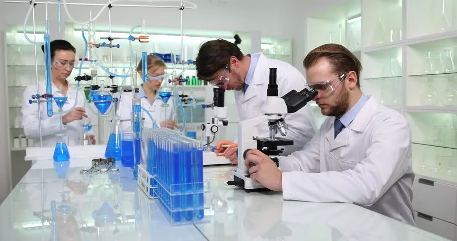 Миссия лабораторий. Biochemists.