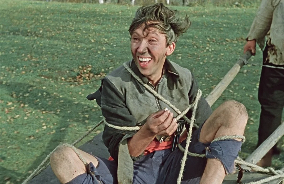 Это ИПшник, которому суд сказал расплачиваться за кредит собственной машиной(