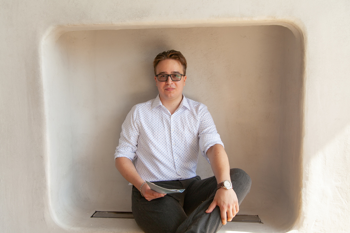 У нас есть классный коллектив молодых амбициозных преподавателей, влюбленных в свое дело и способных передать любовь к математике каждому. 