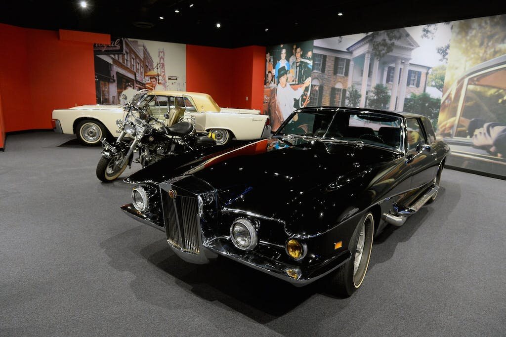 Stutz Blackhawk 1971 г.в., принадлежавший Элвису Пресли в музее в Лас-Вегасе