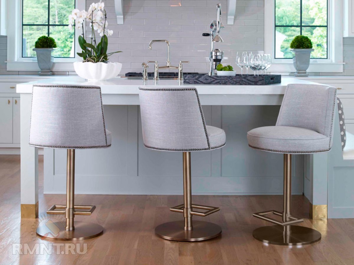 Nea Light Bar Stool