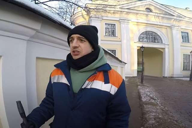    Правда ли, что актер, сыгравший Горшка в «Короле и Шуте», — дворник?