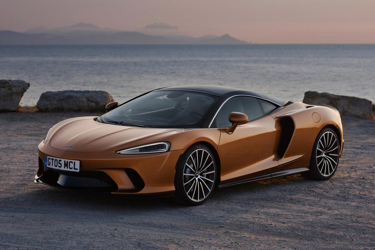 mclaren gt 2020