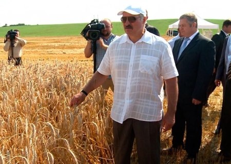    Дружба в одни ворота: своя Белоруссия