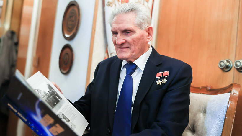    Встреча Губернатора Подмосковья Андрея Воробьева с лётчиком-космонавтом СССР Борисом Валентиновичем Волыновым ©Константин Семенец