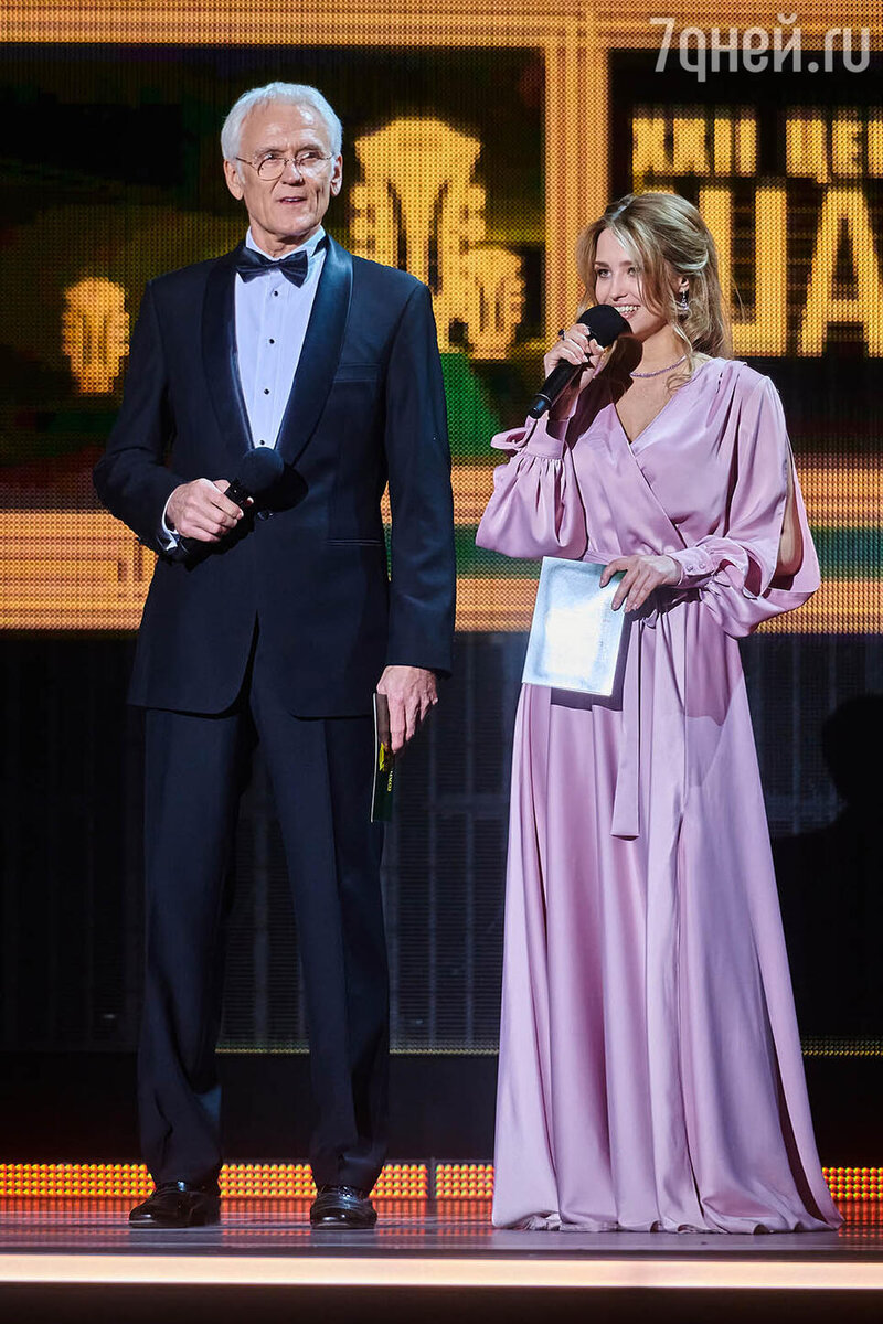    Ведущие Церемонии – Александр Маршал и Аглая Шиловская пресс-служба «Радио Шансон»