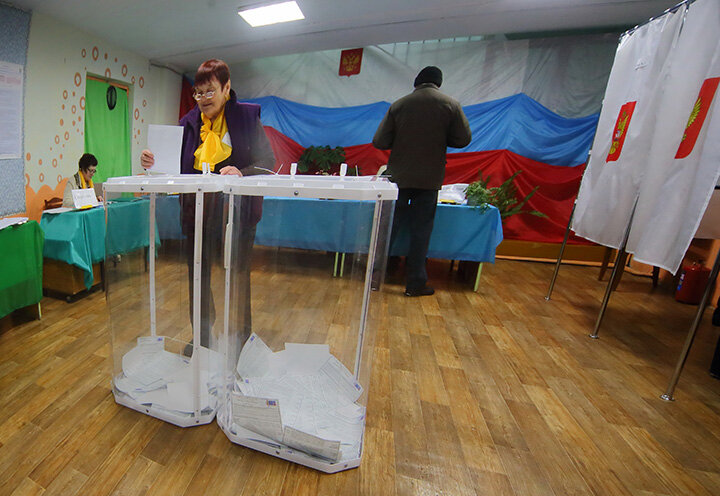 В России задумались об отмене или "переформатировании" выборов губернаторов. СВО и избирательные кампании, возможно, несовместимы.-2