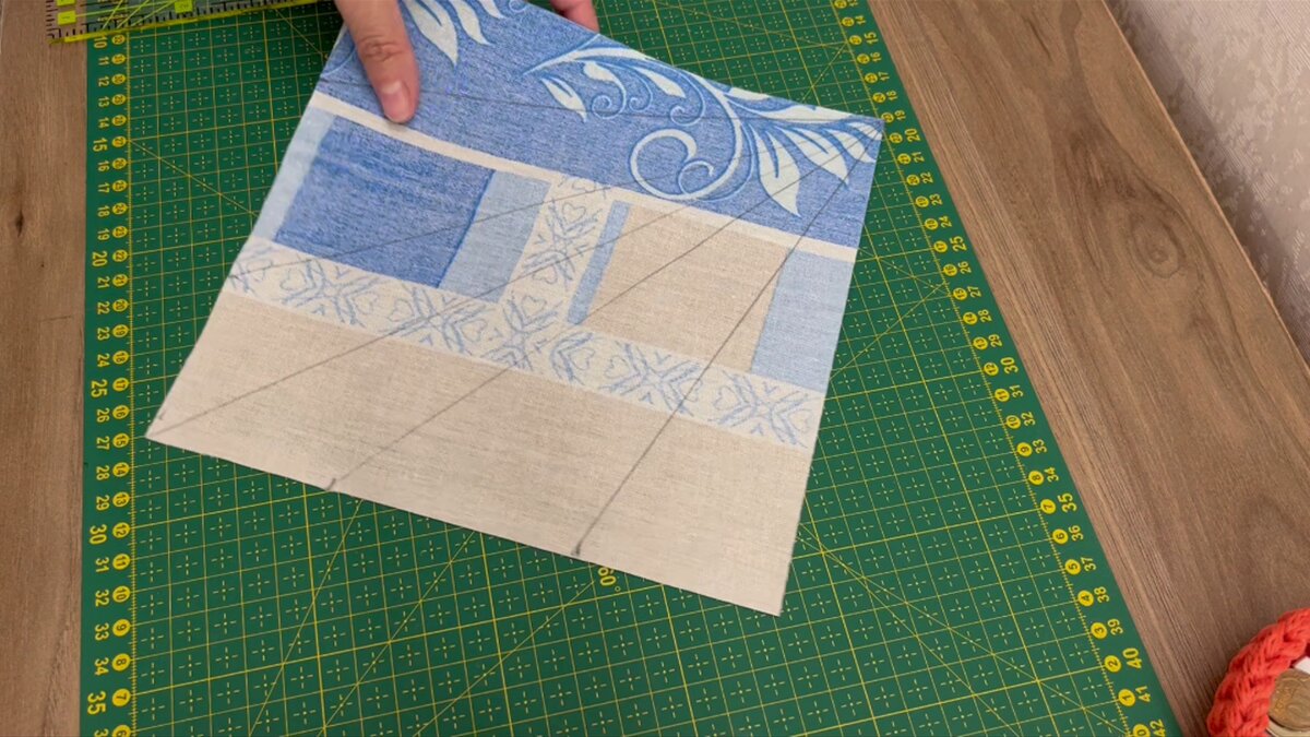 расчертила линии по своему желанию :)