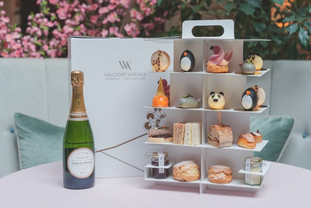 Зоопарковый Afternoon Tea в «доставочном» варианте. www.waedinburgh.co.uk