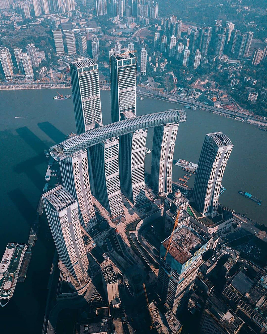 Фотокарточка взята отсюда: https://www.9111.ru/questions/777777777897528/