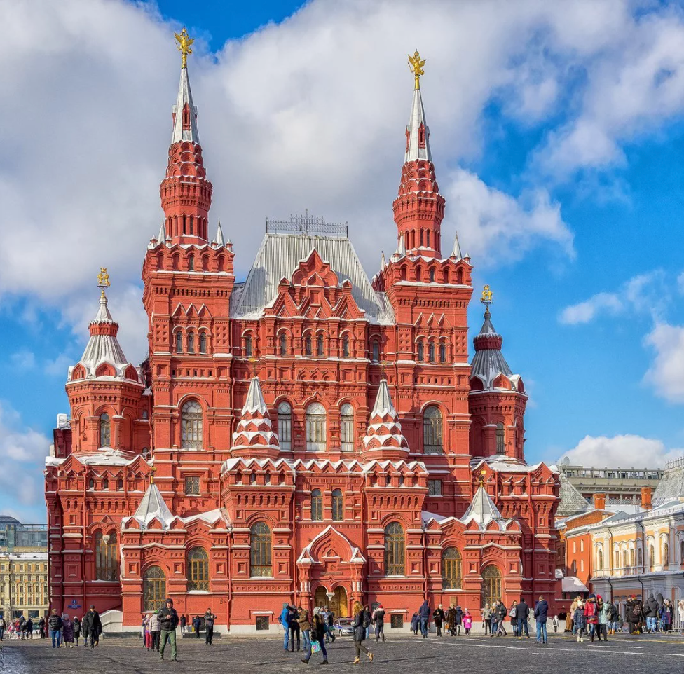 Красная площадь музеи. Шервуд исторический музей в Москве. Государственный исторический музей на красной площади. Исторический музей в Москве на красной. Музей на красной площади в Москве.