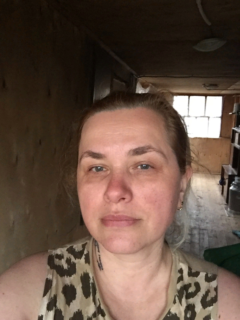 Одном глазом в окно, вторым - в камеру. 27.04.2021, личный архив 